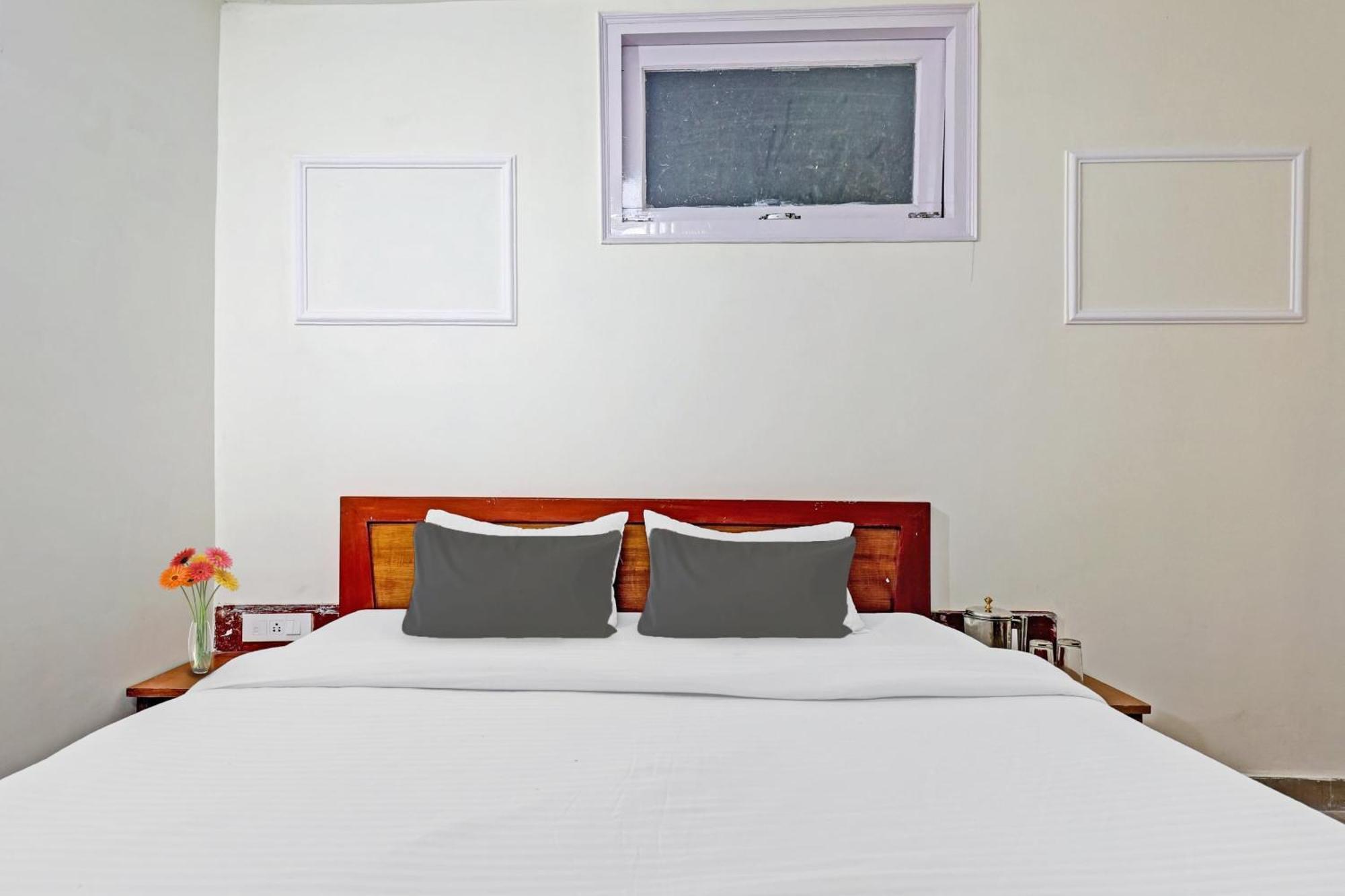 Hotel O Vasudev Inn Bhīm Tāl エクステリア 写真